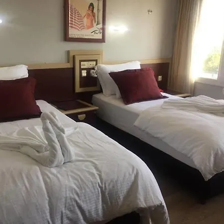 Hotel Cy Karsiyaka 3*