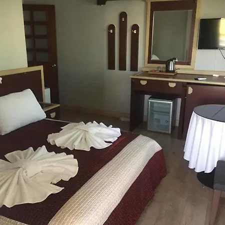 Hotel Cy Karsiyaka 3*