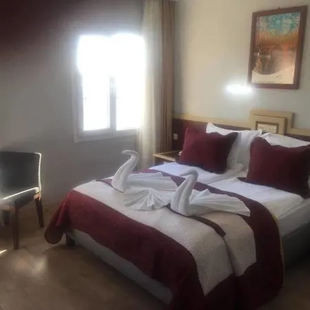 Cy Karsiyaka Hotel